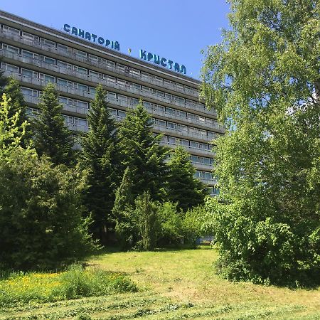 Sanatoriy Kristall Трускавец Екстериор снимка