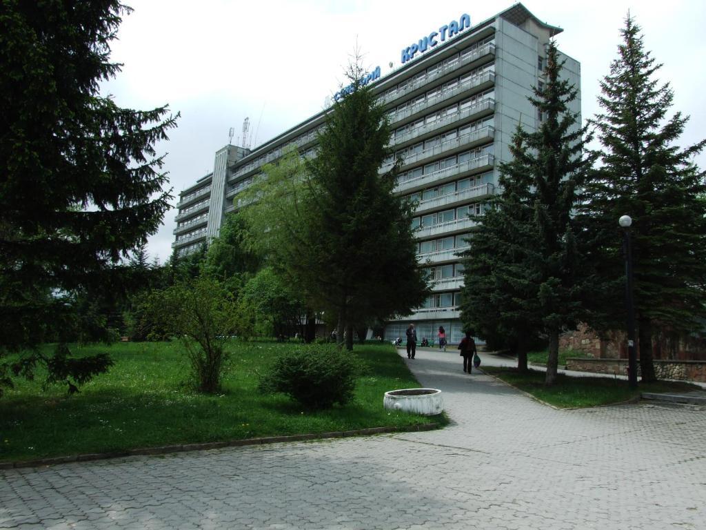 Sanatoriy Kristall Трускавец Екстериор снимка